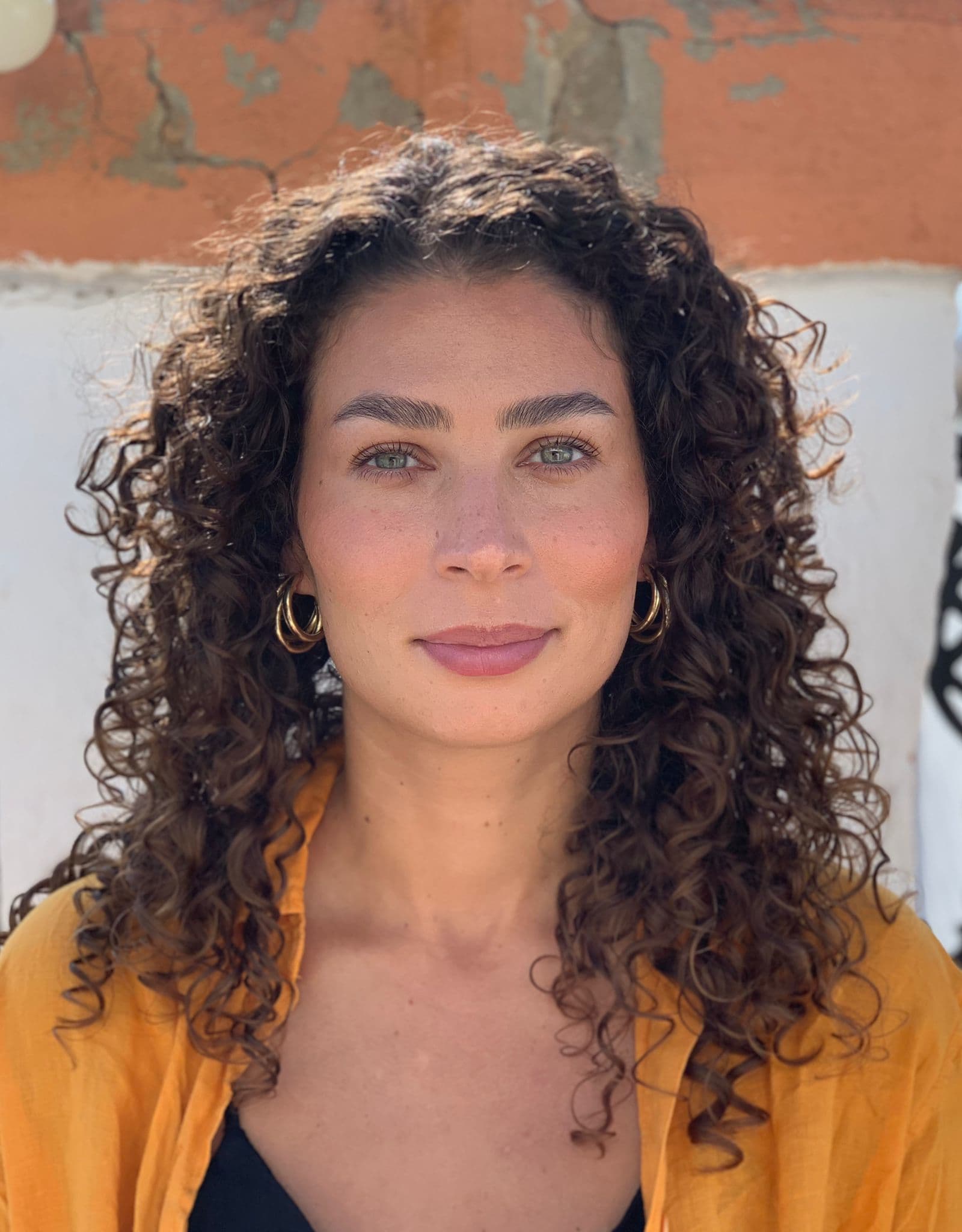 Mirella headshot